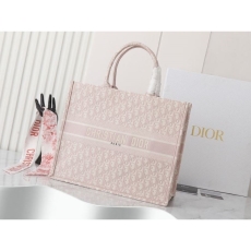 Christian Dior Shopping Bags